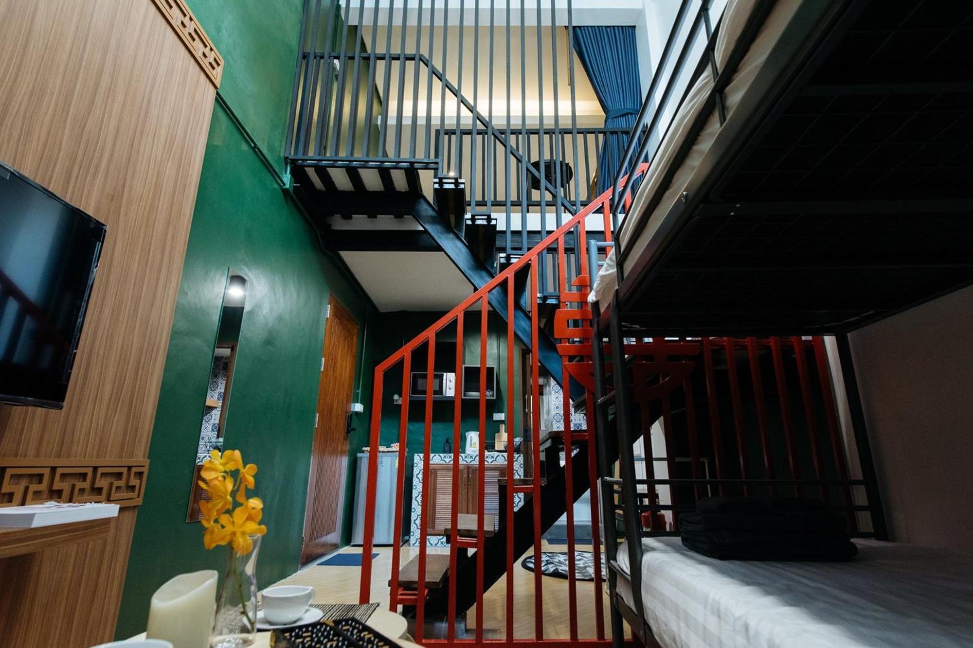Wander Wonder 八ww Bed & Breakfast Банкок Екстериор снимка