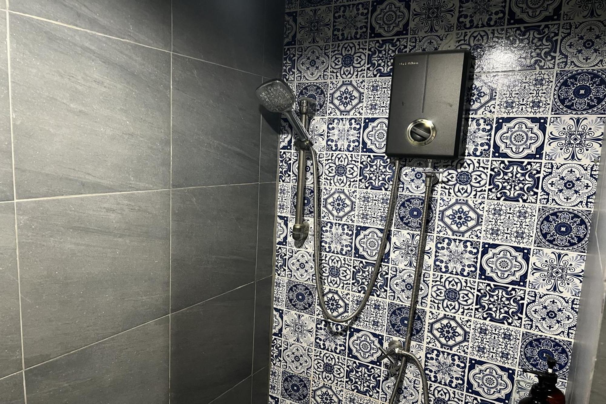Wander Wonder 八ww Bed & Breakfast Банкок Екстериор снимка