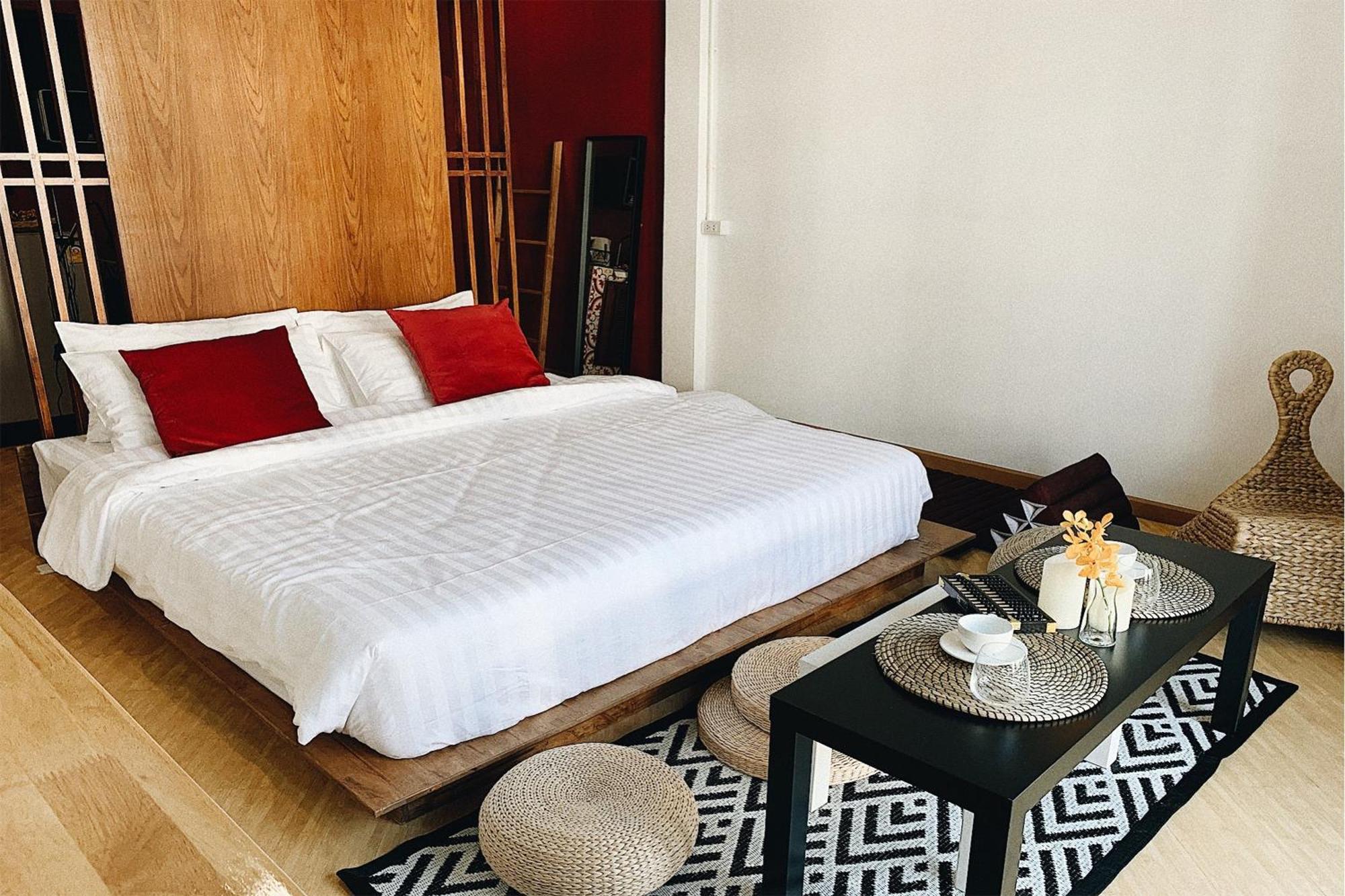 Wander Wonder 八ww Bed & Breakfast Банкок Екстериор снимка