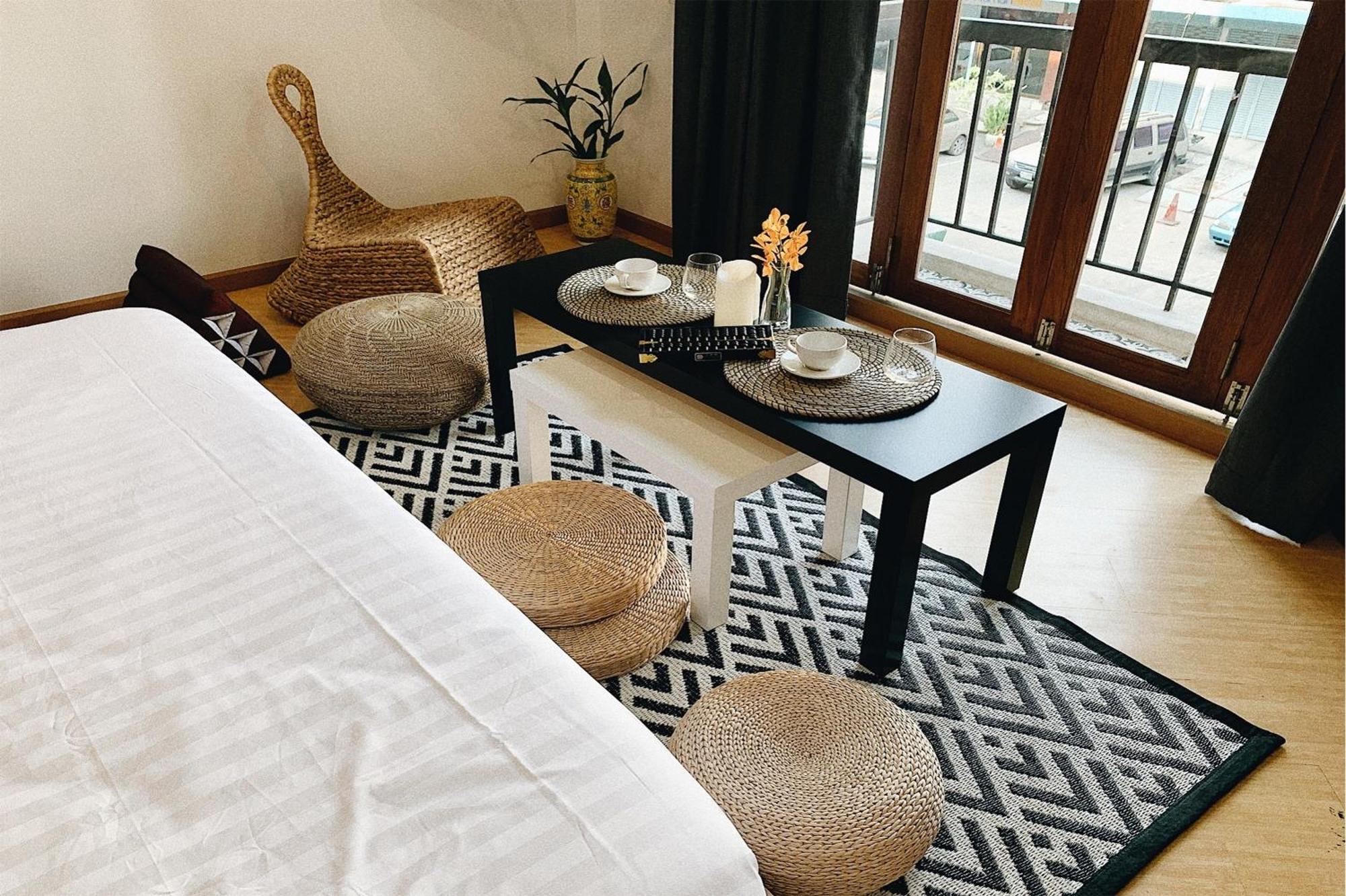 Wander Wonder 八ww Bed & Breakfast Банкок Екстериор снимка